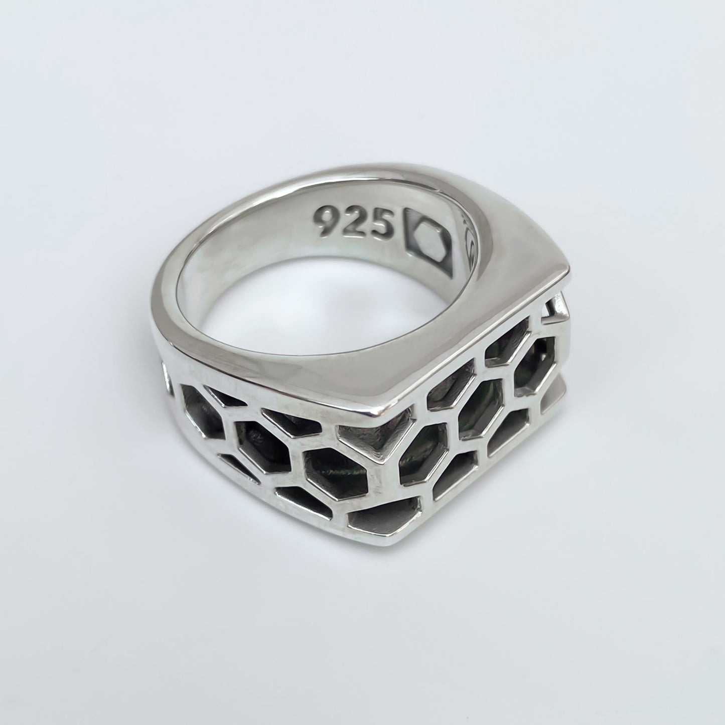 Wexton Signet